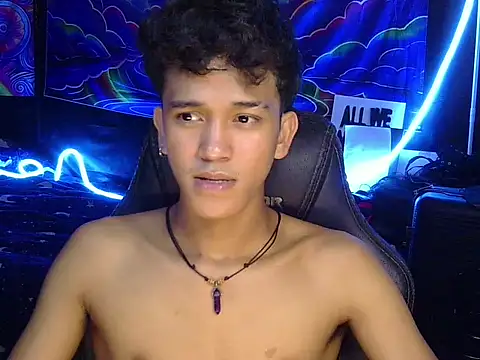Snapshot of kenbigcockxx chatting on 07-20-26, 05:48 kenbigcockxx online show from 07-20-26, 05:48