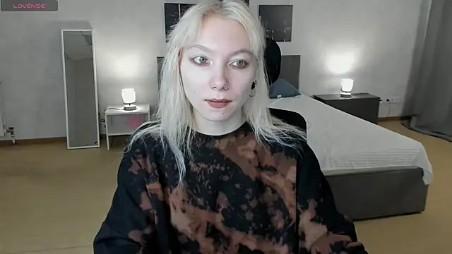 tattoo art baby online show from 11-25-25, 04:46