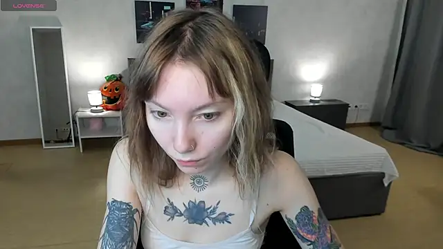 tattoo art baby online show from 11-06-25, 01:31