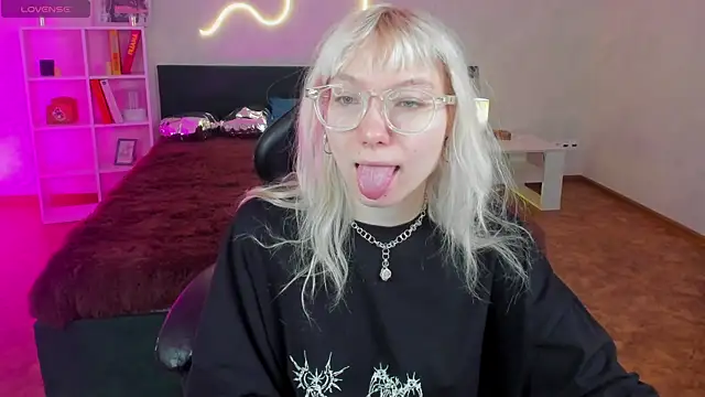 tattoo art baby online show from 04-11-26, 01:35