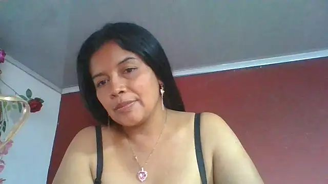 Snapshot of DianaOchoa_ chatting on 06-24-26, 08:28 DianaOchoa online show from 06-24-26, 08:28