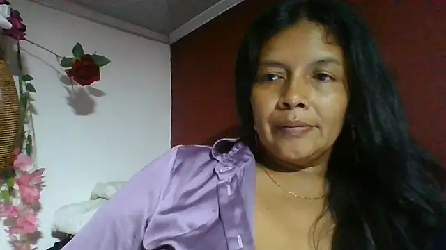 Snapshot of DianaOchoa_ chatting on 06-07-26, 04:28 DianaOchoa online show from 06-07-26, 04:28