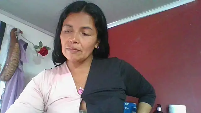 DianaOchoa  online show from 04-27-26, 08:40