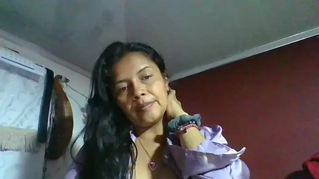 DianaOchoa  online show from 05-05-26, 02:58
