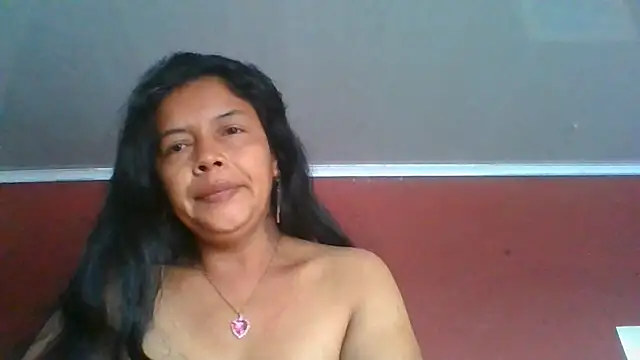 Snapshot of DianaOchoa_ chatting on 06-23-26, 12:47 DianaOchoa online show from 06-23-26, 12:47