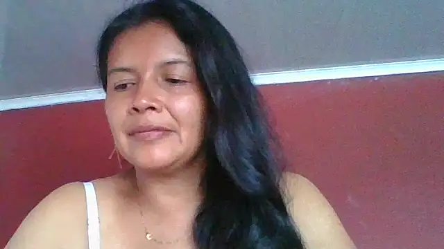 Snapshot of DianaOchoa_ chatting on 06-13-26, 08:40 DianaOchoa online show from 06-13-26, 08:40