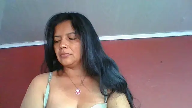 Snapshot of DianaOchoa_ chatting on 07-01-26, 12:27 DianaOchoa online show from 07-01-26, 12:27