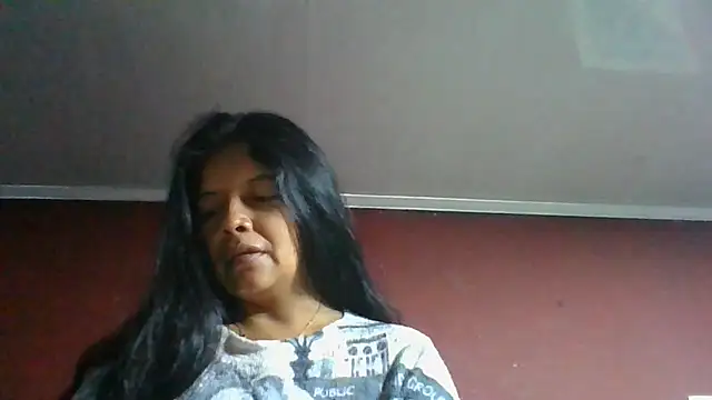 Snapshot of DianaOchoa_ chatting on 06-17-26, 10:14 DianaOchoa online show from 06-17-26, 10:14