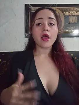 candy  fox  online show from 10-24-25, 12:48