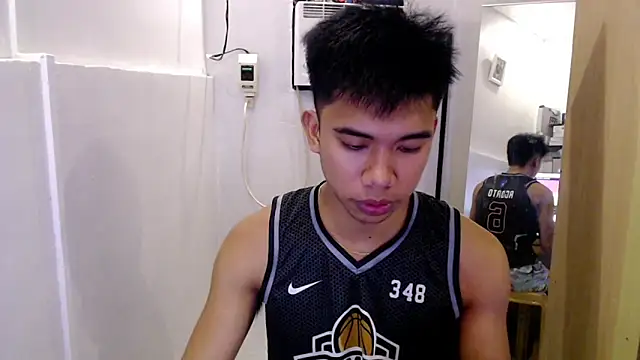 Ur pinoyhotbrix online show from 09-17-25, 05:37