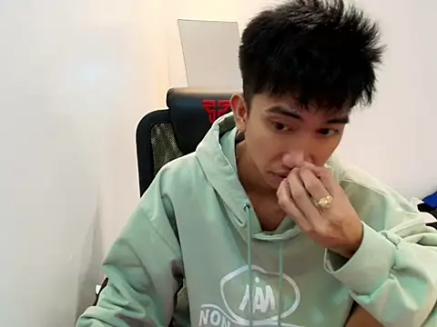 Ur pinoyhotbrix online show from 11-21-25, 05:34