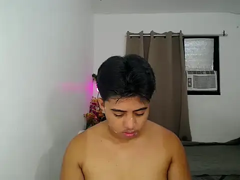 Hugecock2hundle intown online show from 11-14-25, 01:37