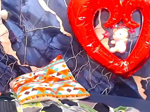 indianerotica69 online show from 03-08-26, 02:04