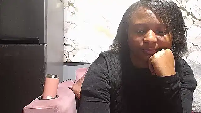 Snapshot of Goddessberry chatting on 06-14-26, 03:46 Goddessberry online show from 06-14-26, 03:46