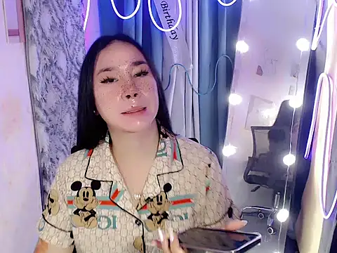 in yourdreamstarxx online show from 12-21-25, 09:15