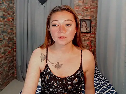 Snapshot of cutemac69 chatting on 09-25-25, 11:38 cutemac69 online show from 09-25-25, 11:38