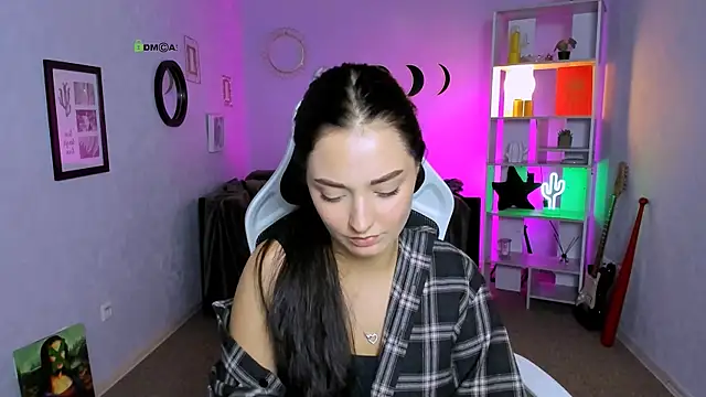 Snapshot of miki-niki chatting on 09-10-25, 05:45 miki-niki online show from 09-10-25, 05:45