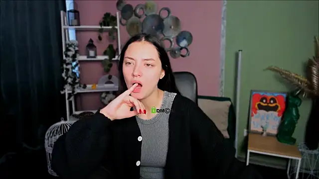 Snapshot of miki-niki chatting on 09-09-25, 06:12 miki-niki online show from 09-09-25, 06:12