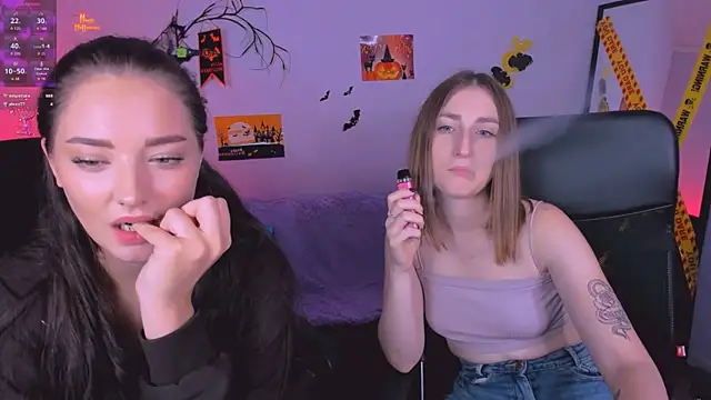 Snapshot of miki-niki chatting on 11-05-25, 10:29 miki-niki online show from 11-05-25, 10:29