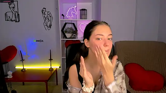 Snapshot of miki-niki chatting on 11-11-25, 06:41 miki-niki online show from 11-11-25, 06:41