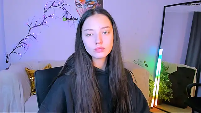 Snapshot of miki-niki chatting on 09-16-25, 05:19 miki-niki online show from 09-16-25, 05:19