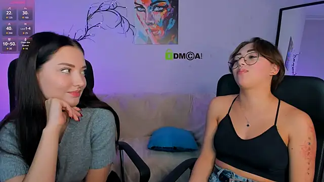 Snapshot of miki-niki chatting on 10-03-25, 10:17 miki-niki online show from 10-03-25, 10:17