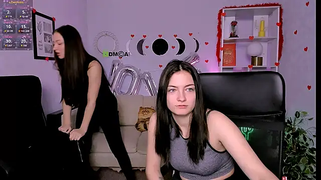 Snapshot of miki-niki chatting on 02-11-26, 08:03 miki-niki online show from 02-11-26, 08:03