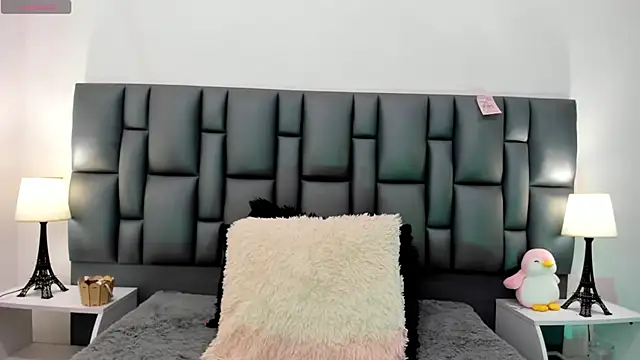 valeriasweet  online show from 12-02-25, 06:53