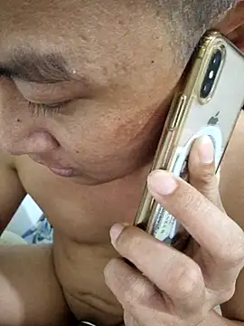 ducpham6565 online show from 12-14-25, 08:42