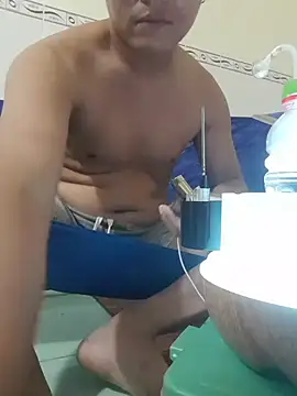 ducpham6565 online show from 11-03-25, 07:35