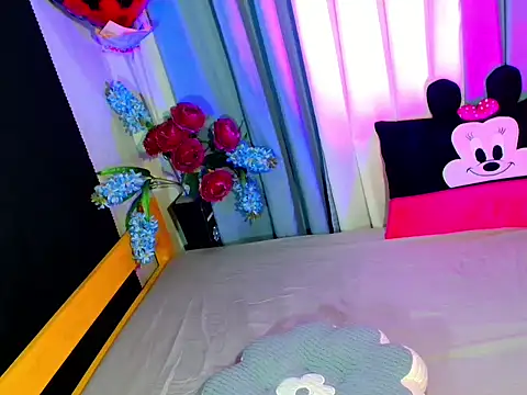 baby kiraxx online show from 04-25-26, 12:13