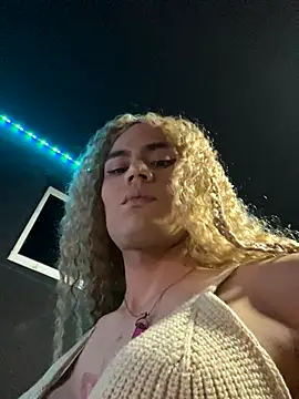 Snapshot of naho_love chatting on 10-13-25, 06:04 naho love online show from 10-13-25, 06:04