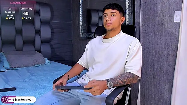 jaze bradley online show from 10-18-25, 11:34