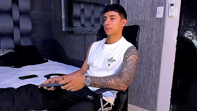 jaze bradley online show from 12-21-25, 02:08