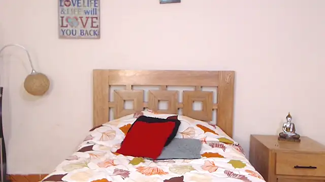 Snapshot of ValeSantoDomingo chatting on 09-30-25, 10:05 ValeSantoDomingo online show from 09-30-25, 10:05