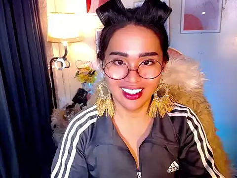 urmidnightcravingsxx online show from 06-02-26, 11:27