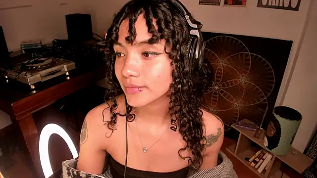 Nati     online show from 04-11-26, 07:45