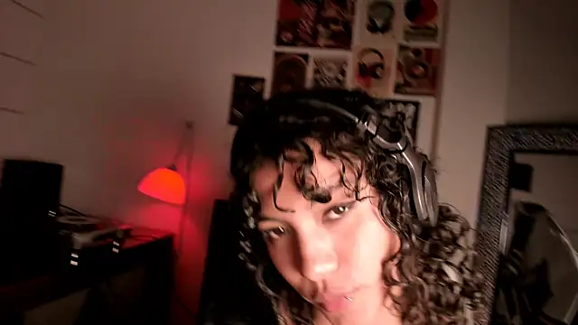 Nati     online show from 03-26-26, 03:16