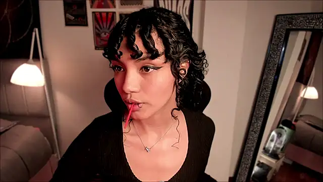 Nati     online show from 11-07-25, 05:23