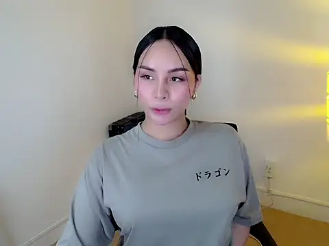 holly tabby online show from 03-24-26, 09:48