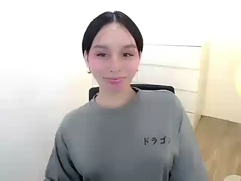 holly tabby online show from 09-19-25, 08:24