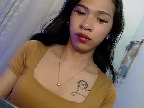 Annaloula online show from 04-10-26, 10:22