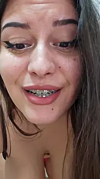 Snapshot of Larissa4U chatting on 02-07-26, 11:07 Larissa4U online show from 02-07-26, 11:07