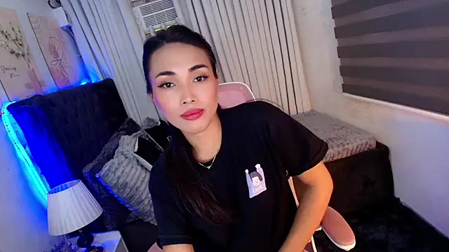 asian lucii online show from 10-10-25, 01:01