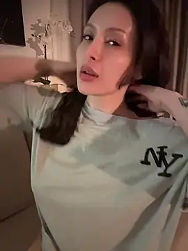 ArianaaSwift online show from 05-12-26, 08:59