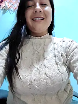 lunna 07 online show from 10-16-25, 12:19