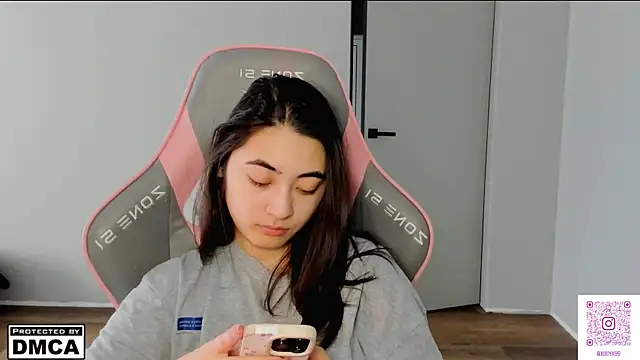 MeilideQian1 online show from 02-24-26, 07:42