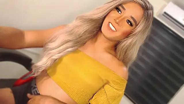 SissifyMeNow online show from 10-06-25, 10:21