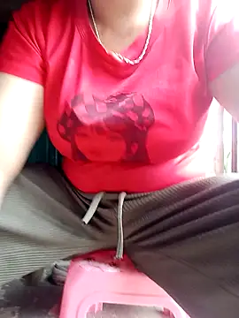 Snapshot of jienrrr chatting on 06-18-26, 07:40 jienrrr online show from 06-18-26, 07:40