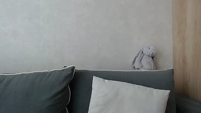 Sarah keyy online show from 09-11-25, 03:23